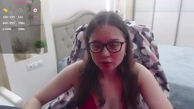 Snapshot of Cutie_Emily chatting on 09-28-25, 03:08 Cutie Emily online show from 09-28-25, 03:08