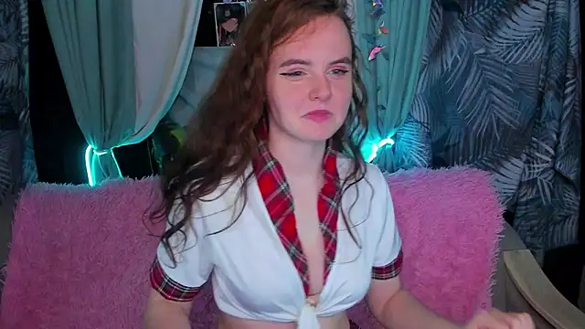 AmA lia  online show from 09-29-25, 02:01