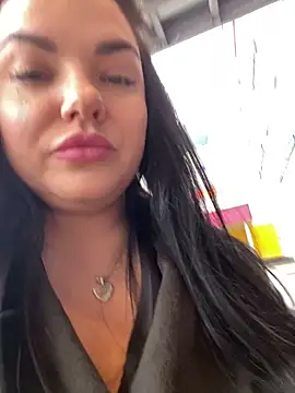 Snapshot of Amie_Hill chatting on 11-12-25, 08:40 Amie Hill online show from 11-12-25, 08:40