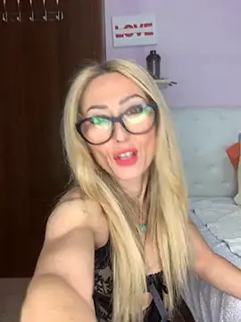 harleyejoker1 online show from 10-26-25, 09:53