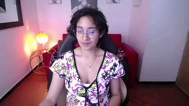 Snapshot of Lili_Gomez_ chatting on 02-16-25, 02:09 Lili Gomez online show from 02-16-25, 02:09