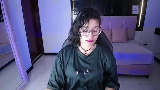 Snapshot of Lili_Gomez_ chatting on 09-13-25, 10:59 Lili Gomez online show from 09-13-25, 10:59