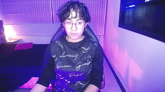 Lili Gomez  online show from 01-09-26, 10:55