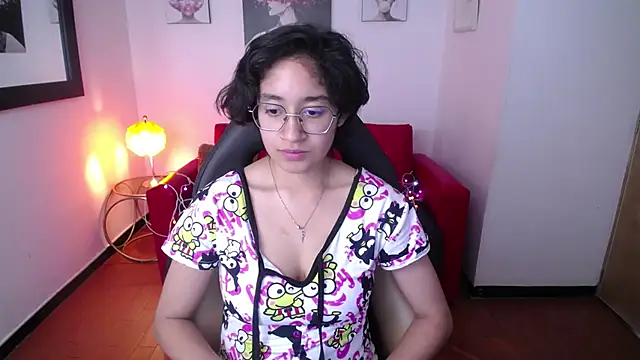 Snapshot of Lili_Gomez_ chatting on 02-15-25, 10:52 Lili Gomez online show from 02-15-25, 10:52