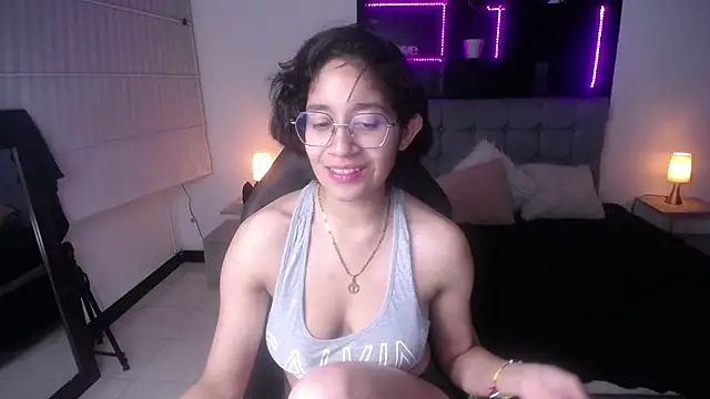 Snapshot of Lili_Gomez_ chatting on 03-15-25, 02:55 Lili Gomez online show from 03-15-25, 02:55
