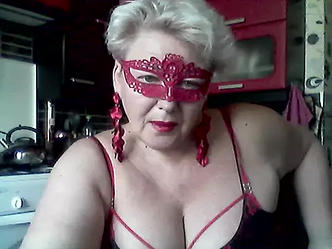 Lisa Suzie online show from 04-15-26, 08:09