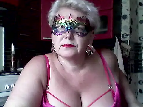 Snapshot of Lisa_Suzie chatting on 06-11-26, 10:23 Lisa Suzie online show from 06-11-26, 10:23