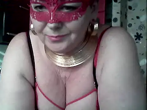 Snapshot of Lisa_Suzie chatting on 02-21-25, 12:49 Lisa Suzie online show from 02-21-25, 12:49