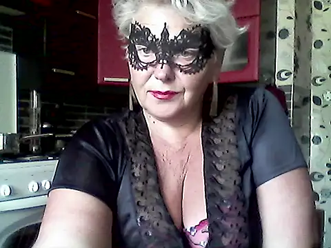 Snapshot of Lisa_Suzie chatting on 07-25-26, 08:11 Lisa Suzie online show from 07-25-26, 08:11