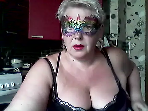 Snapshot of Lisa_Suzie chatting on 05-22-26, 08:12 Lisa Suzie online show from 05-22-26, 08:12