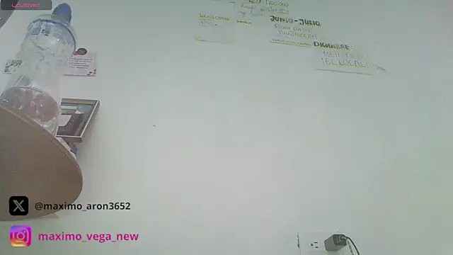 maximo vega newv online show from 11-26-25, 09:37