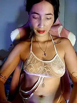 Snapshot of Nicol_Lourdes chatting on 12-31-24, 05:18 Nicol Lourdes online show from 12-31-24, 05:18