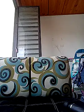 Snapshot of Nicol_Lourdes chatting on 01-12-25, 05:33 Nicol Lourdes online show from 01-12-25, 05:33