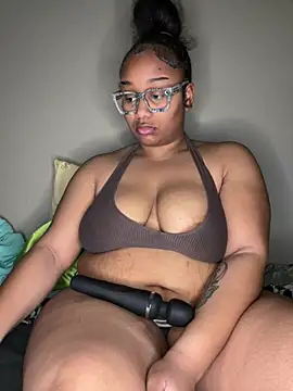 Snapshot of Joy_Tsubaki chatting on 02-02-25, 11:07 Joy Tsubaki online show from 02-02-25, 11:07