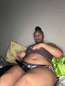 Snapshot of Joy_Tsubaki chatting on 02-03-25, 02:25 Joy Tsubaki online show from 02-03-25, 02:25