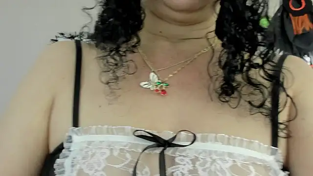 Adelesmithh online show from 10-30-25, 11:52