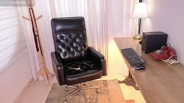 Snapshot of Pamela_Johnsonn chatting on 04-18-26, 07:58 Pamela Johnsonn online show from 04-18-26, 07:58