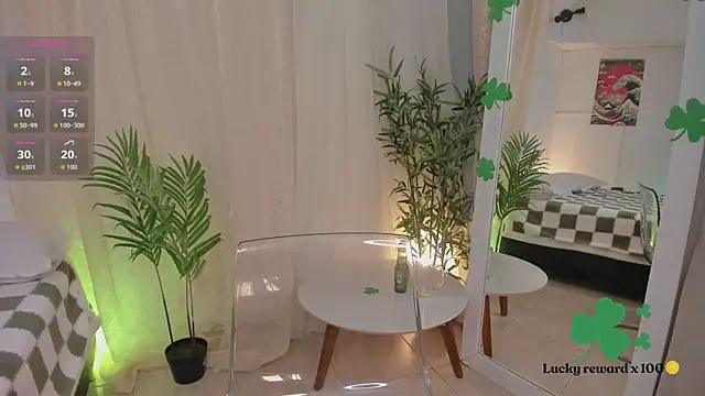 Lia Sweett  online show from 03-17-26, 04:32