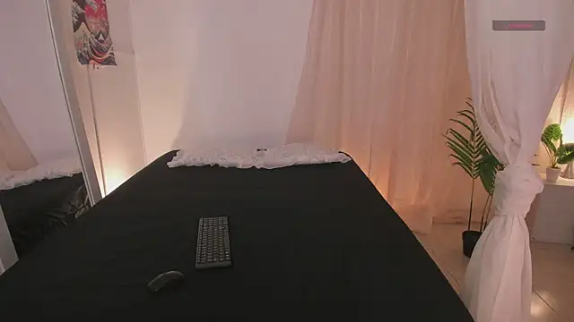 Snapshot of Lia_Sweett_ chatting on 02-04-26, 03:29 Lia Sweett online show from 02-04-26, 03:29