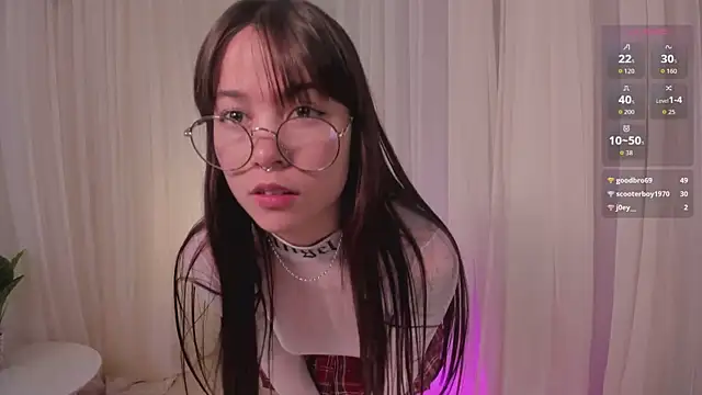 Lia Sweett  online show from 01-05-26, 05:27