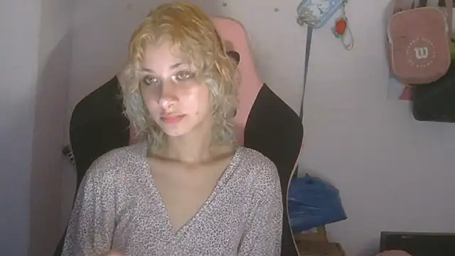 LadyhNigth online show from 04-17-26, 12:46