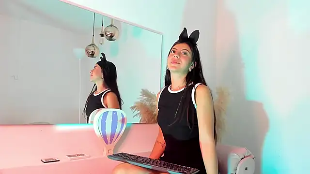 Iiam danii online show from 12-23-24, 05:00