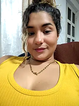 BrendaGirs online show from 11-19-25, 02:33