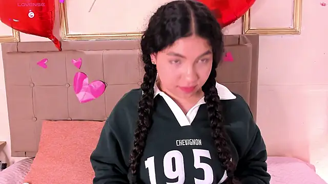 amandalee01 online show from 02-14-26, 07:47