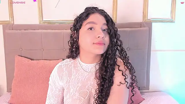 amandalee01 online show from 02-07-26, 07:55