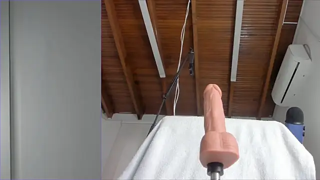 Lucy carter  online show from 04-16-26, 04:52