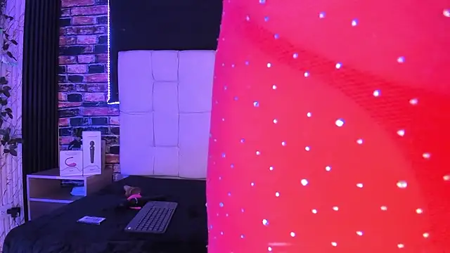 meelanyharux303av online show from 02-18-26, 09:50