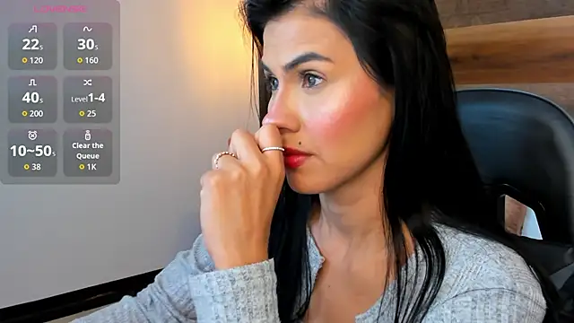 stephanya  online show from 11-14-25, 08:45