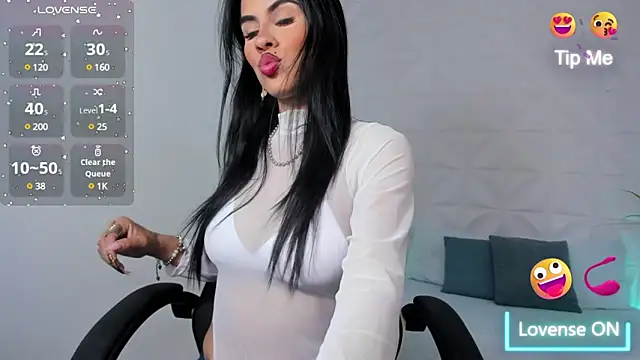 stephanya  online show from 03-03-25, 07:07