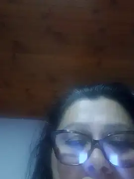 Darly Gomez online show from 03-06-25, 01:58