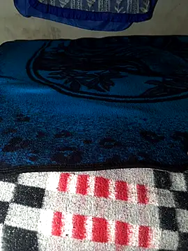 manuamador online show from 10-25-25, 03:49