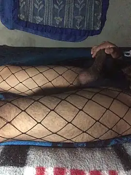 manuamador online show from 11-28-25, 04:01