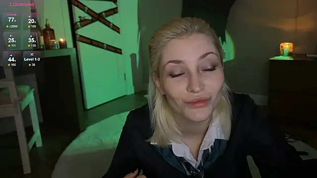 alexa novak online show from 10-31-25, 12:40