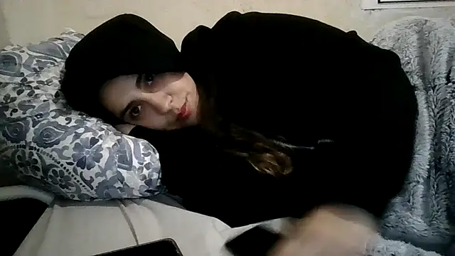 Ursumi1 online show from 11-29-25, 09:15