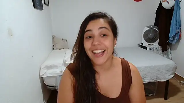 Snapshot of Ursumi1 chatting on 06-05-26, 10:26 Ursumi1 online show from 06-05-26, 10:26
