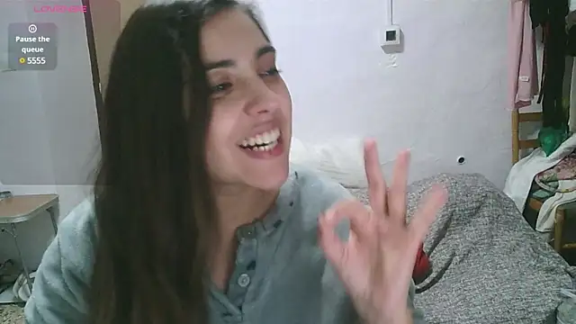 Ursumi1 online show from 01-25-25, 07:28