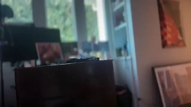 Snapshot of 69woodinson chatting on 11-12-25, 07:18 69woodinson online show from 11-12-25, 07:18