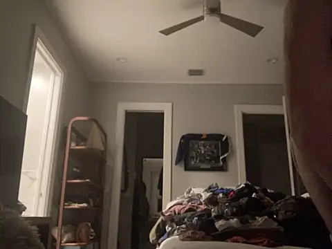 Snapshot of 69woodinson chatting on 02-18-26, 07:39 69woodinson online show from 02-18-26, 07:39