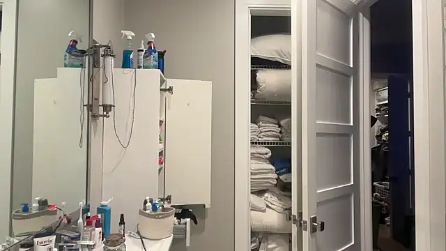 Snapshot of 69woodinson chatting on 12-21-25, 02:13 69woodinson online show from 12-21-25, 02:13