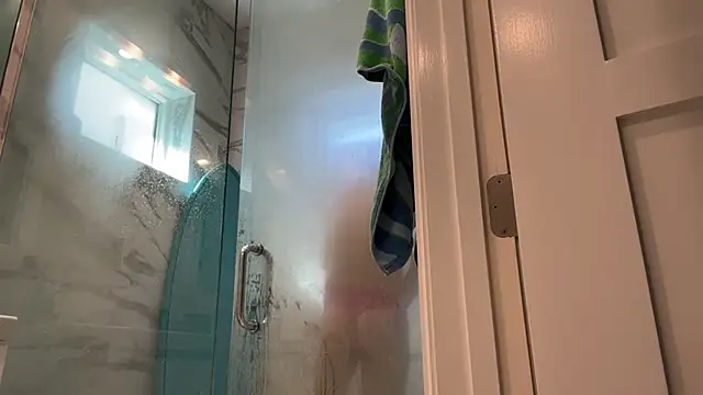 Snapshot of 69woodinson chatting on 02-09-26, 03:54 69woodinson online show from 02-09-26, 03:54