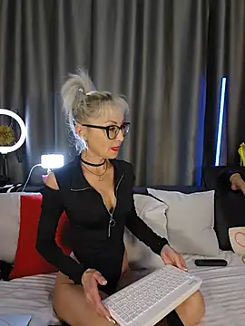 Milforja online show from 06-27-26, 07:25
