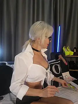 Milforja online show from 06-26-26, 07:03