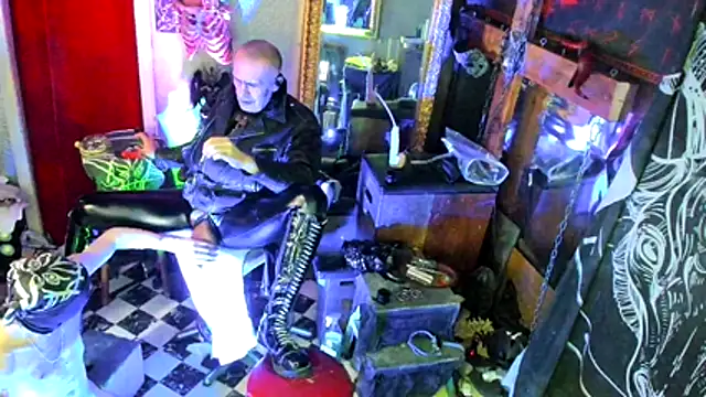 BULGEDEMON online show from 04-19-26, 11:11