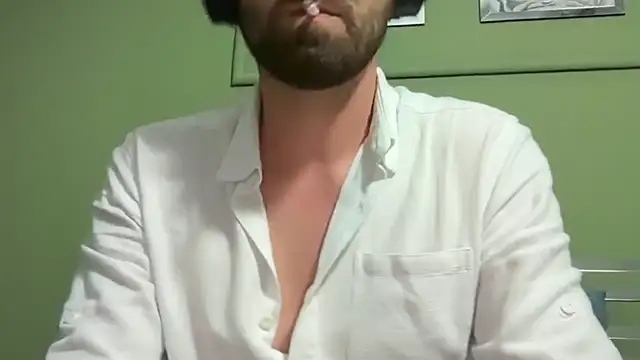 Snapshot of cottonmouth933 chatting on 06-23-26, 10:08 cottonmouth933 online show from 06-23-26, 10:08