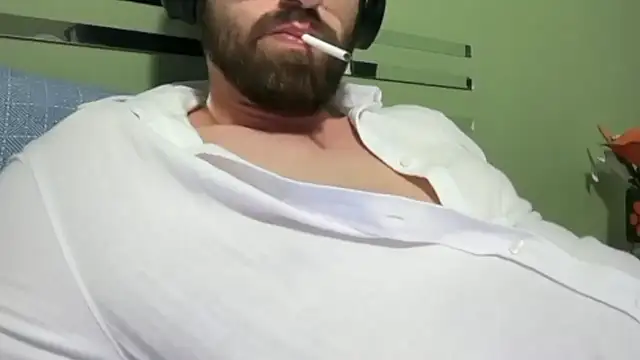 Snapshot of cottonmouth933 chatting on 06-23-26, 12:08 cottonmouth933 online show from 06-23-26, 12:08