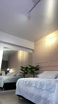 SHARONN     online show from 04-13-26, 04:05